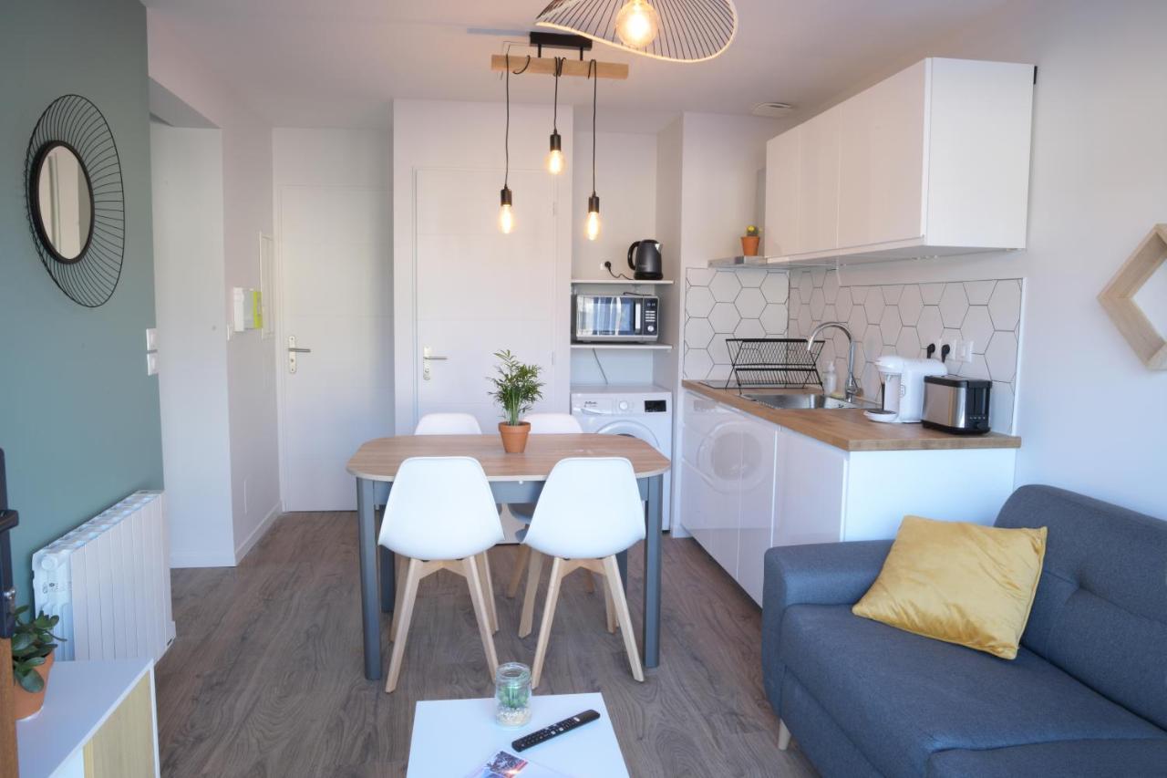 Appart T2 Avec Terrasse, Parking Et Wifi Ангулем Экстерьер фото